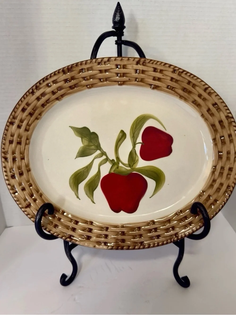 VTG Cracker Barrel Apple Basket 16